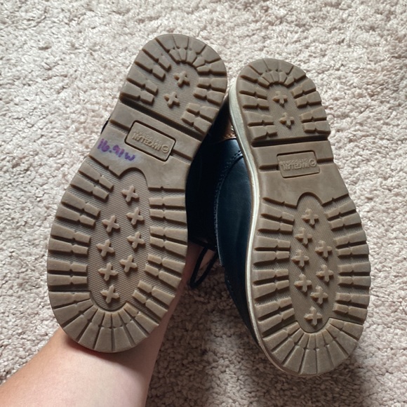 Toddler boys size 12 Magellan Outdoors boots - Picture 3 of 6